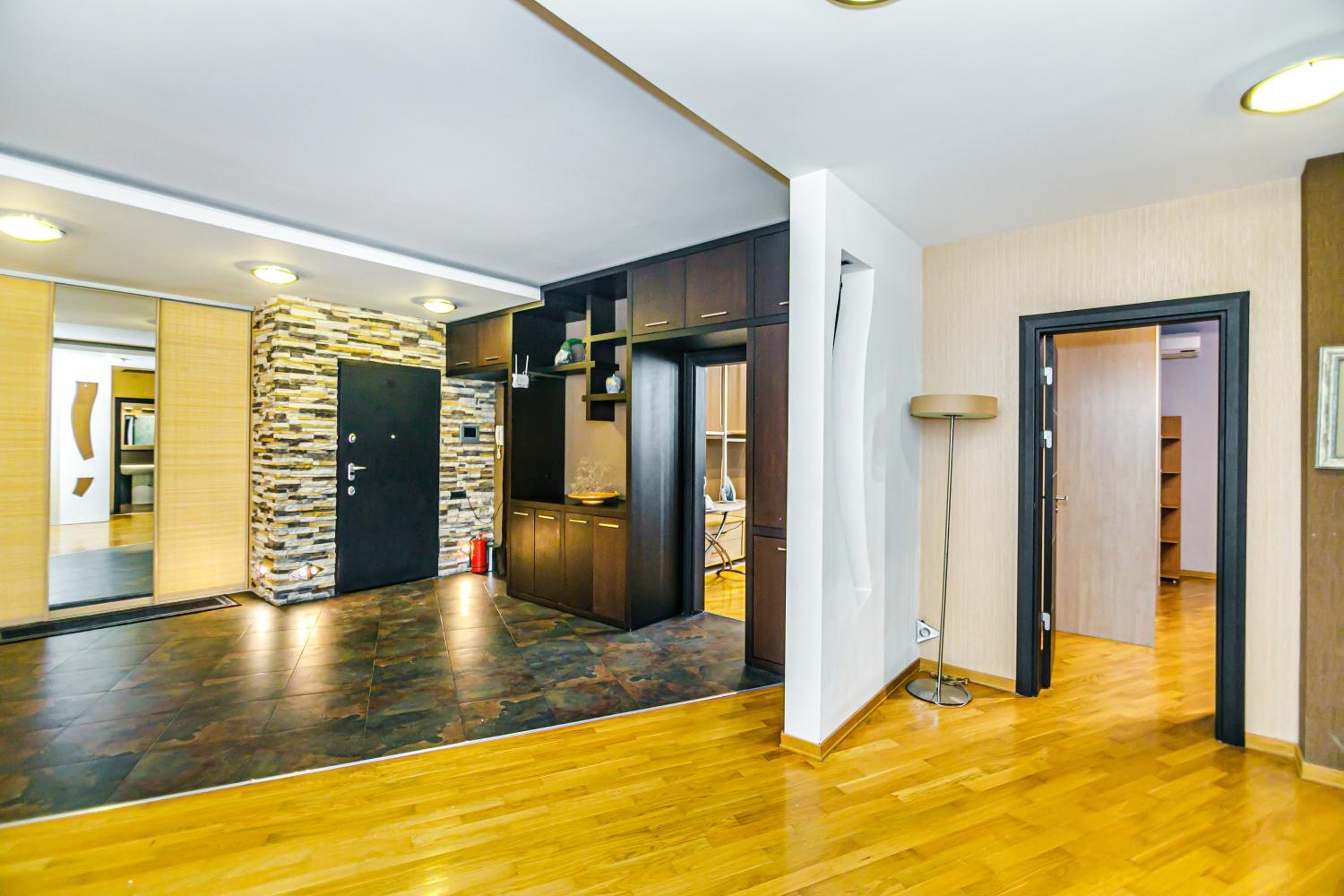 Near Marriot Courtyard 4 bedroom