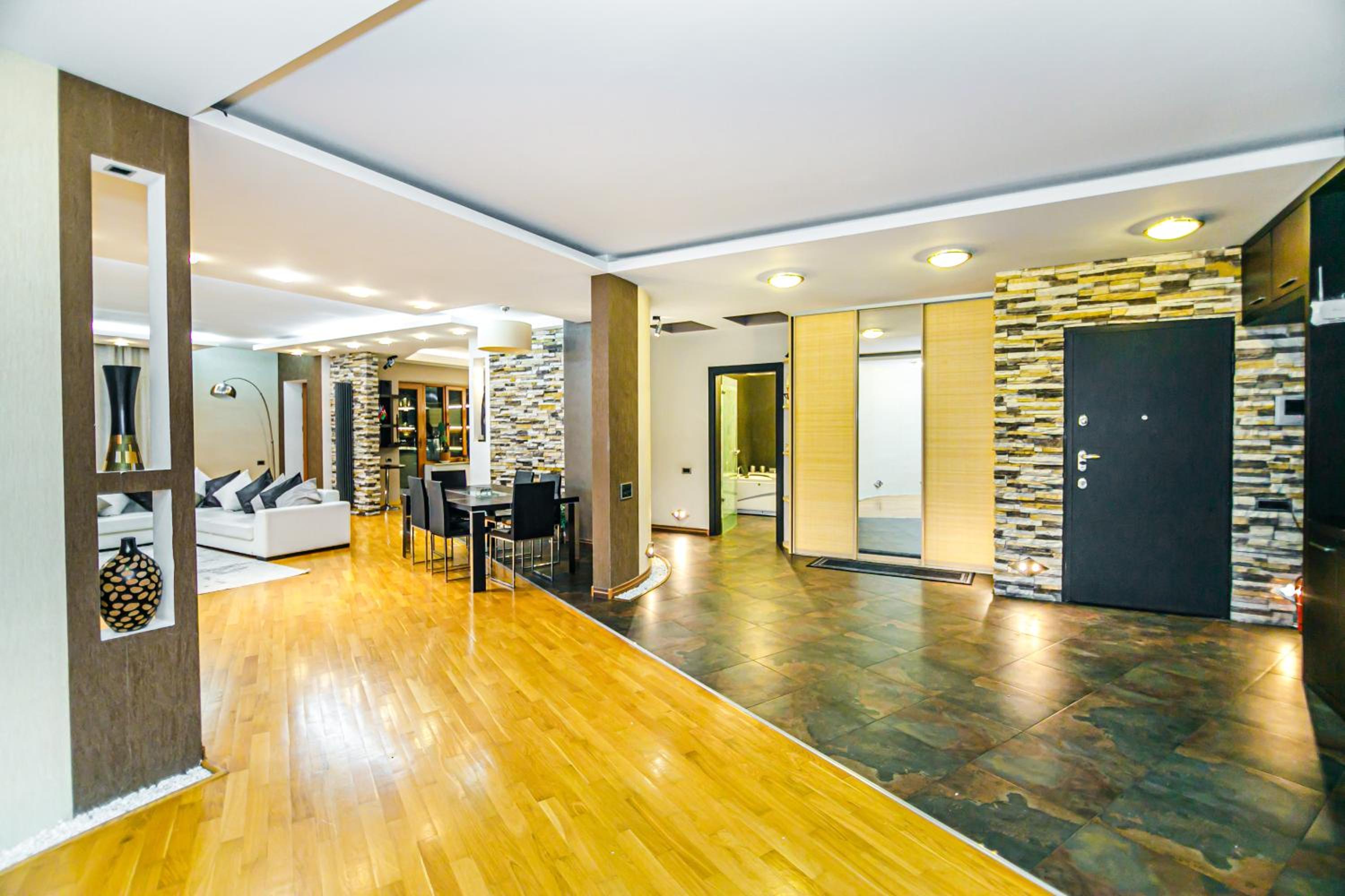 Near Marriot Courtyard 4 bedroom