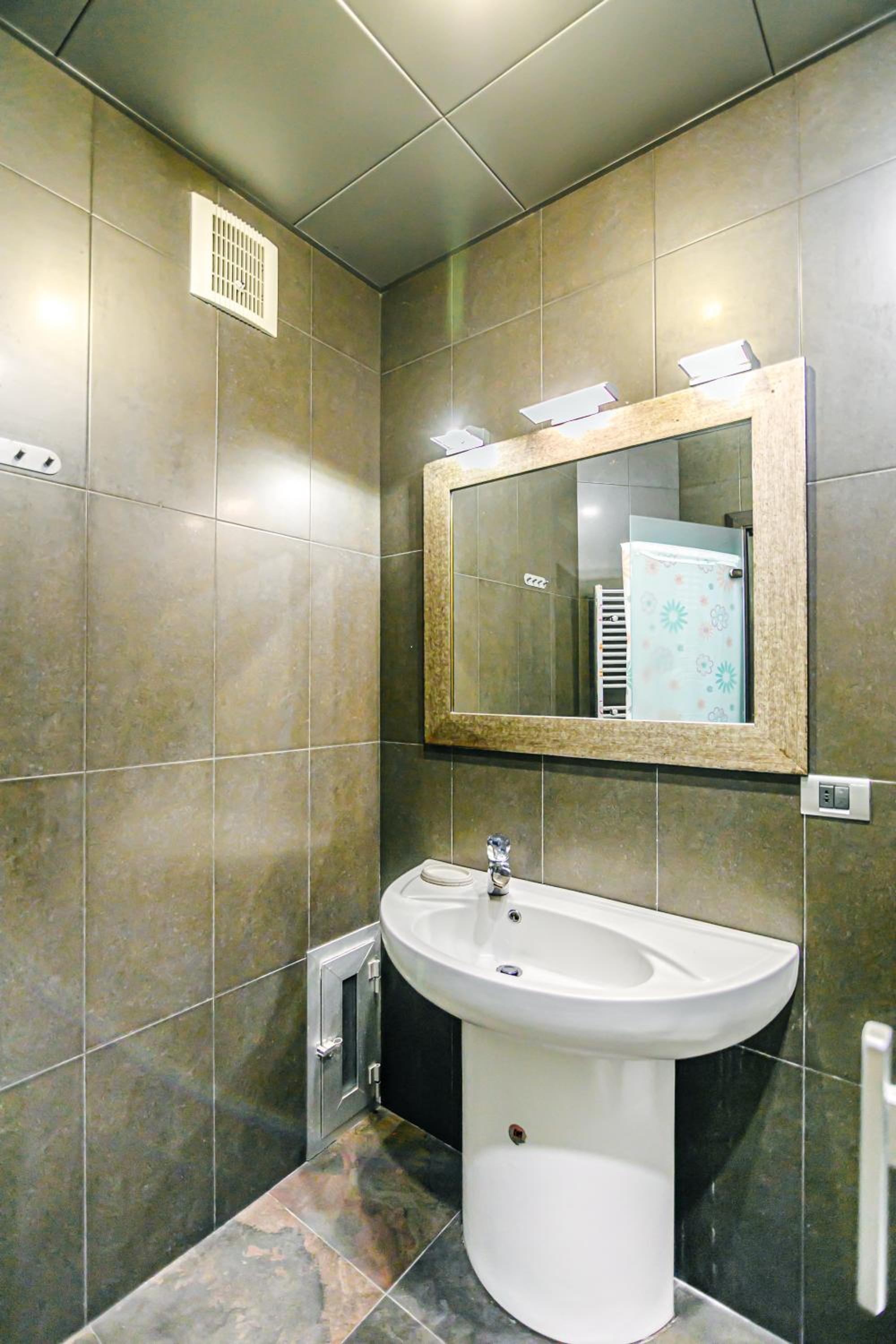 Near Marriot Courtyard 4 bedroom