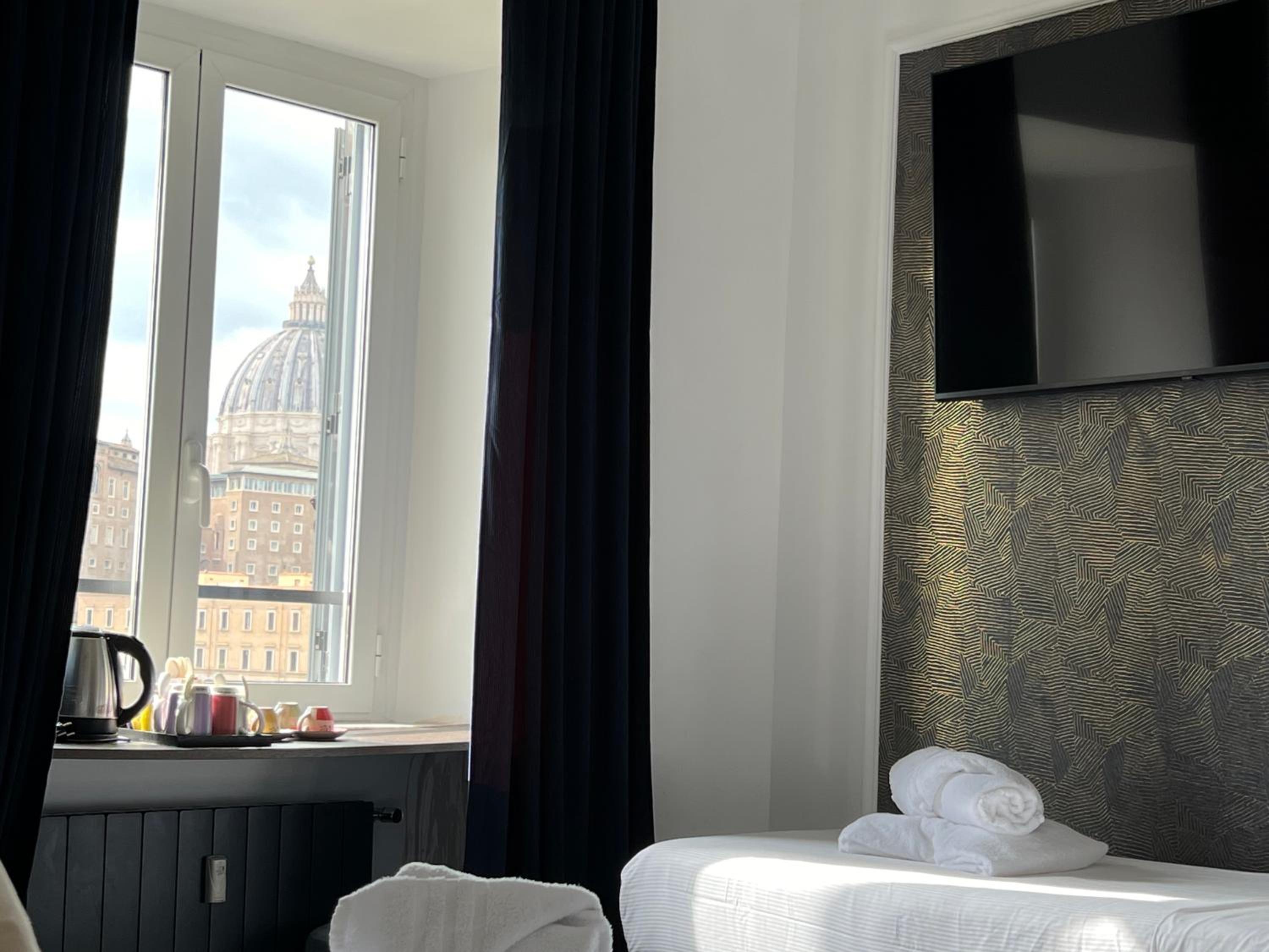 R.C. Vatican View