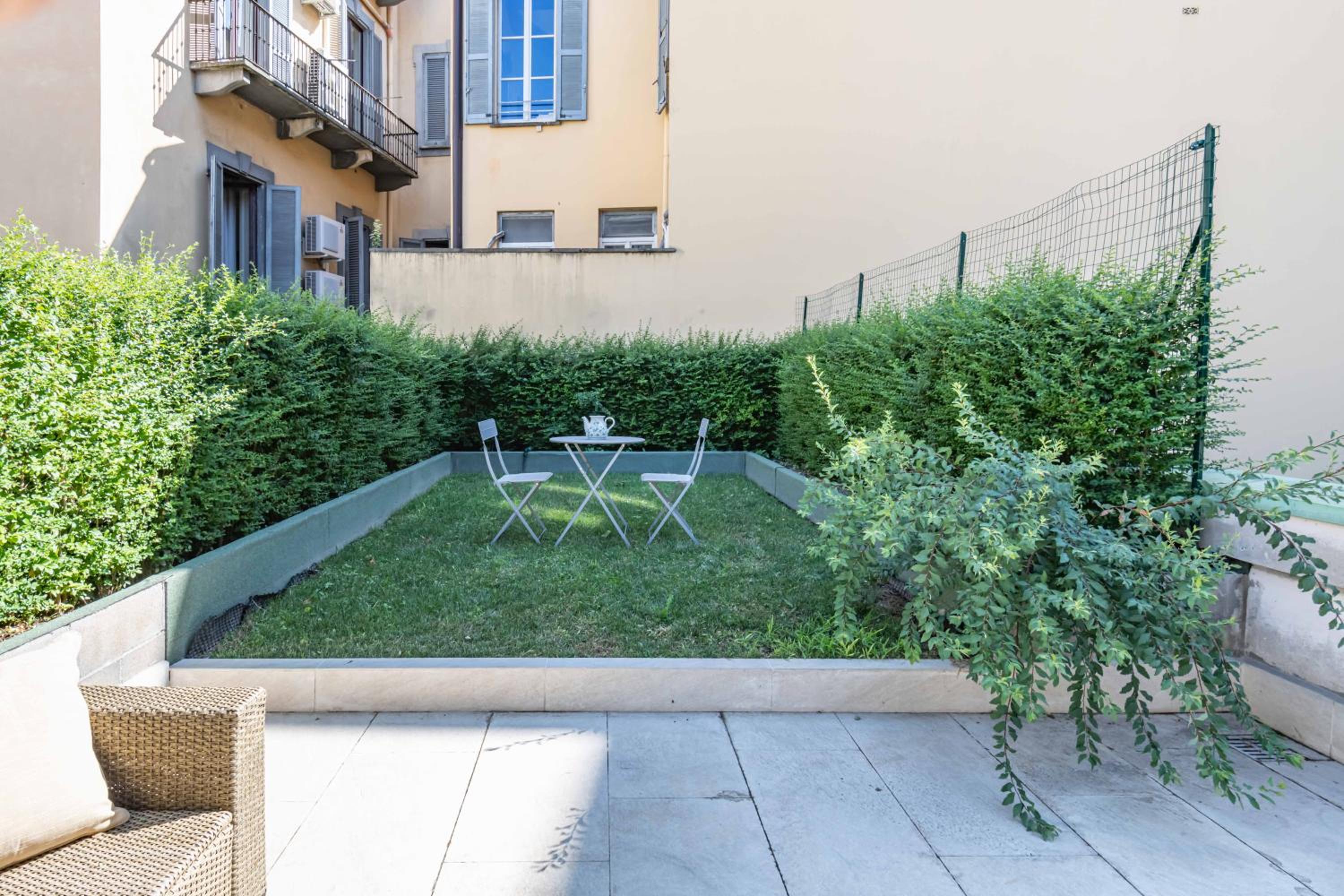 Easylife - Milano - Buonaparte 68S - Castello Sforzesco