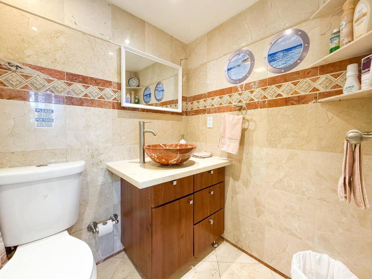 Heated Pools & Beach Your Ideal Hollywood Stay!