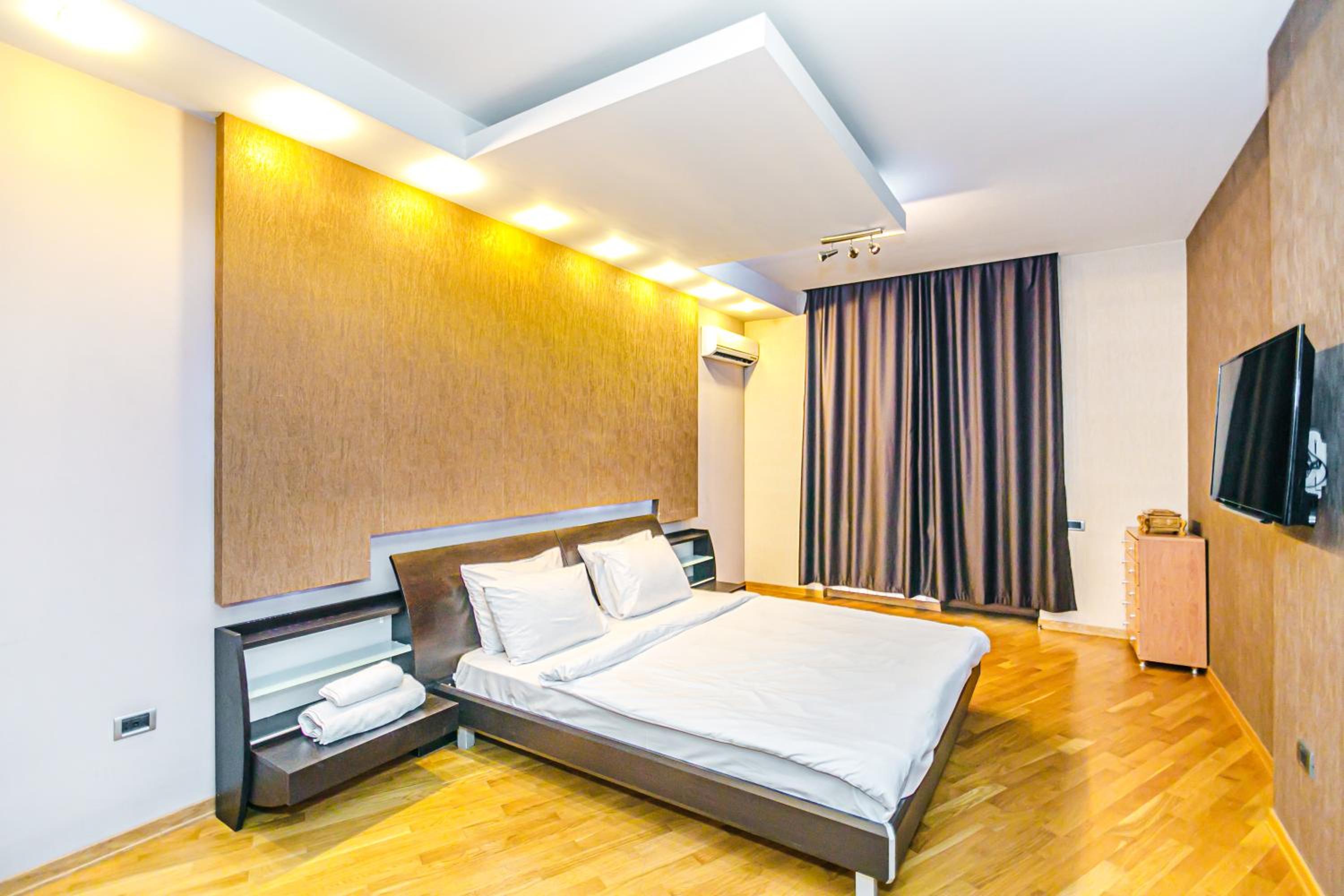 Near Marriot Courtyard 4 bedroom