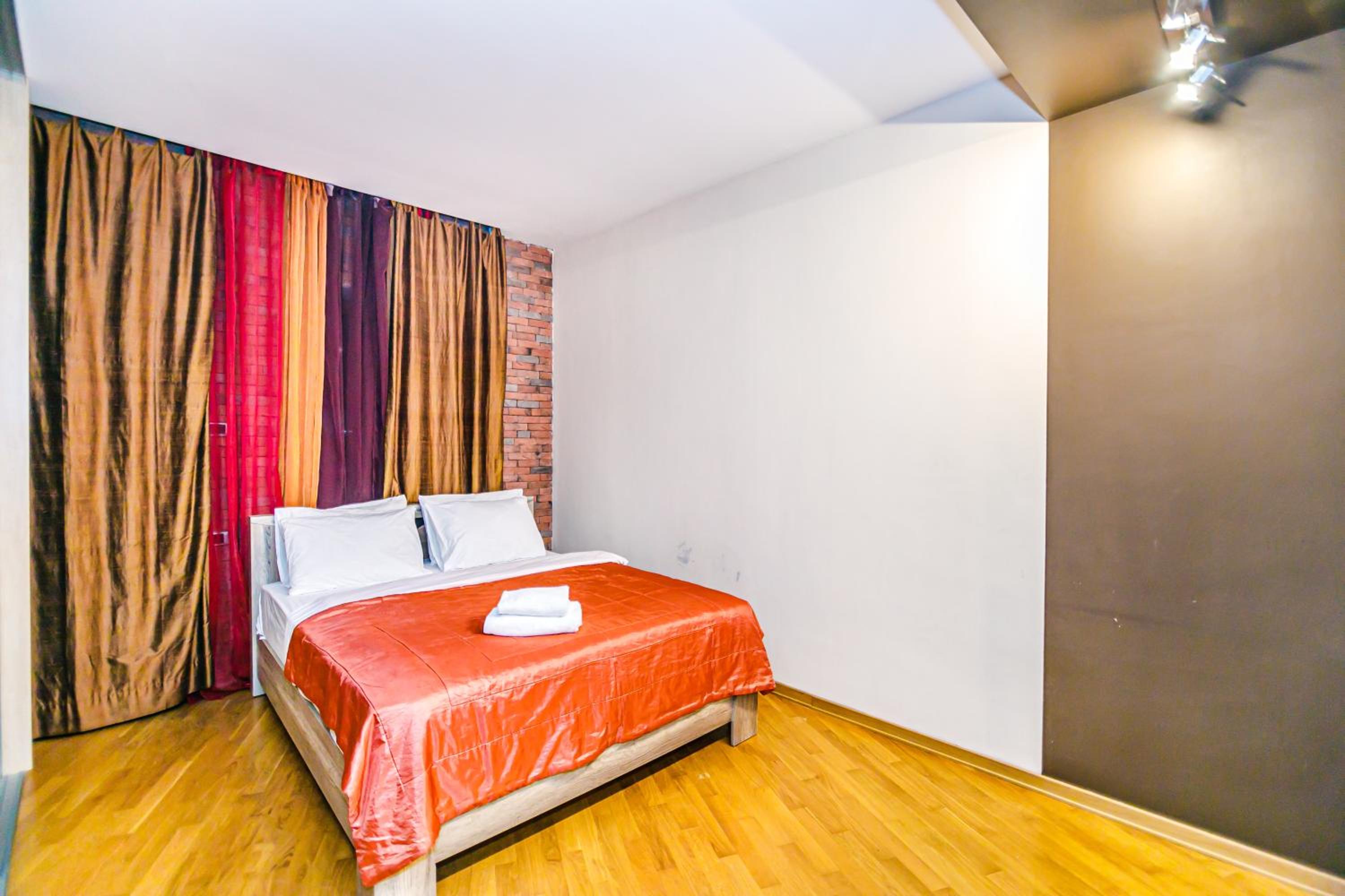 Near Marriot Courtyard 4 bedroom