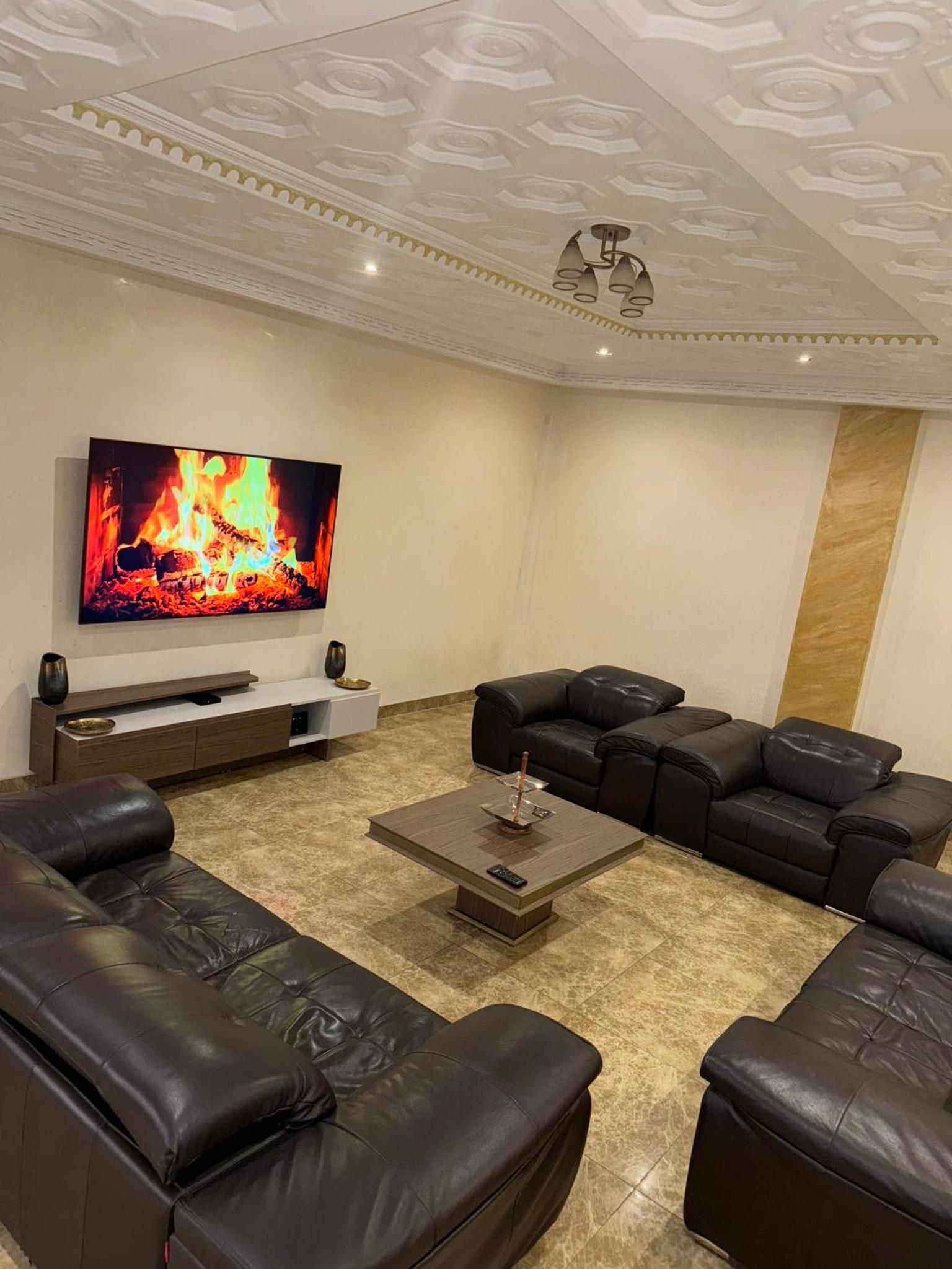 Seven suite