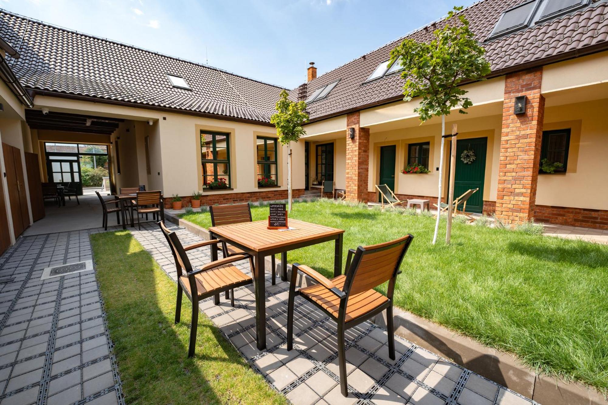Apartmány V zahradě