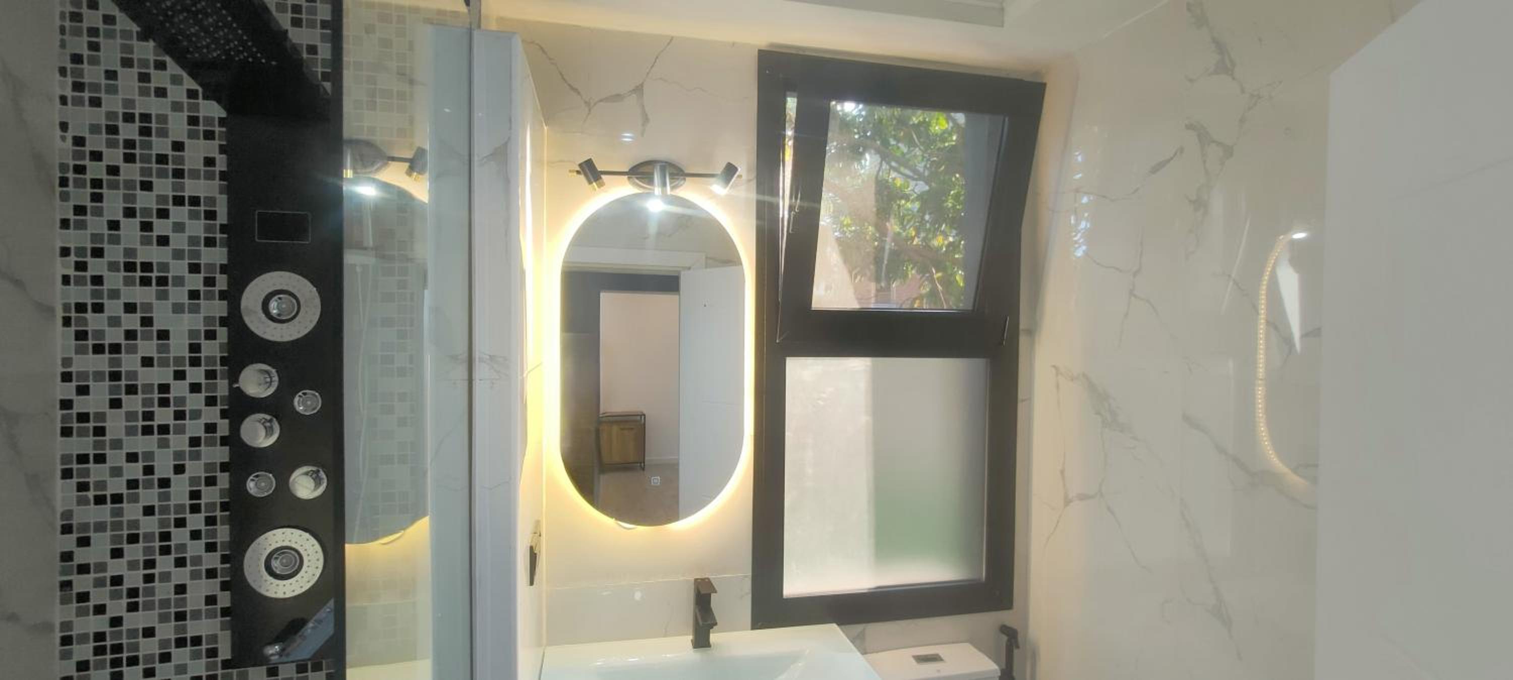 Premium appart avec piscine et salle de sport