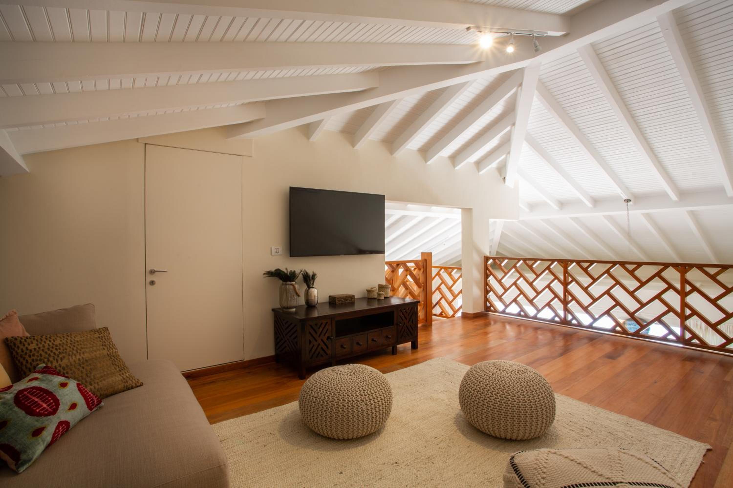 The Strand - The Beach, Penthouse 4A