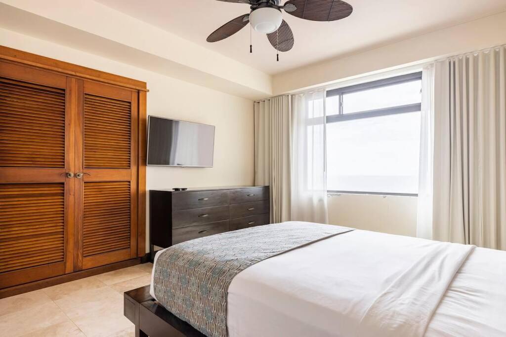 3 Bedroom Condo in Croc's Casino Resort