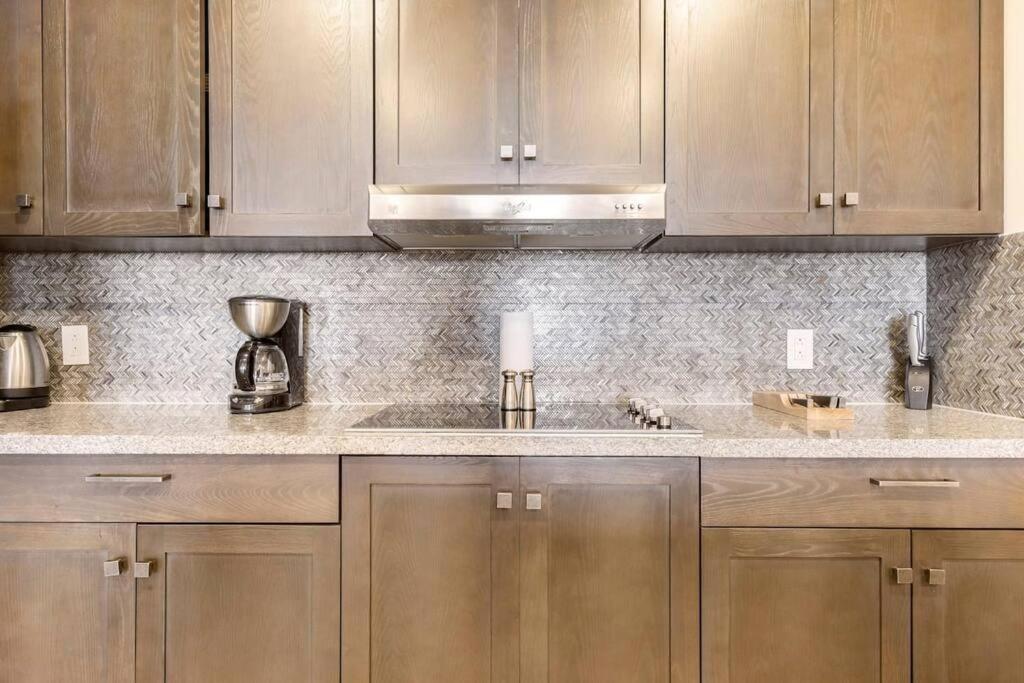 3 Bedroom Condo in Croc's Casino Resort