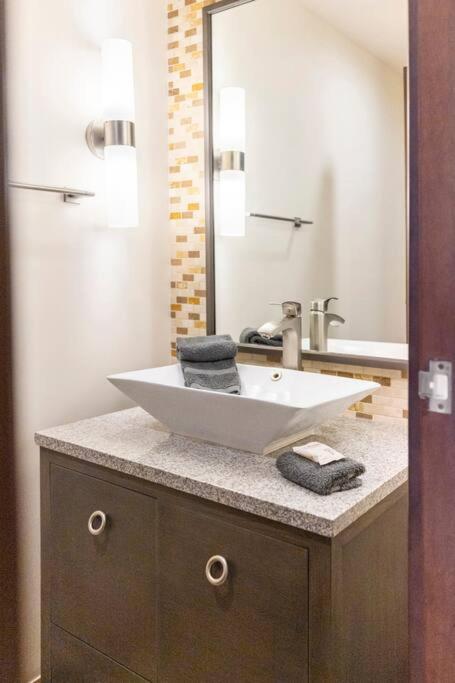 3 Bedroom Condo in Croc's Casino Resort