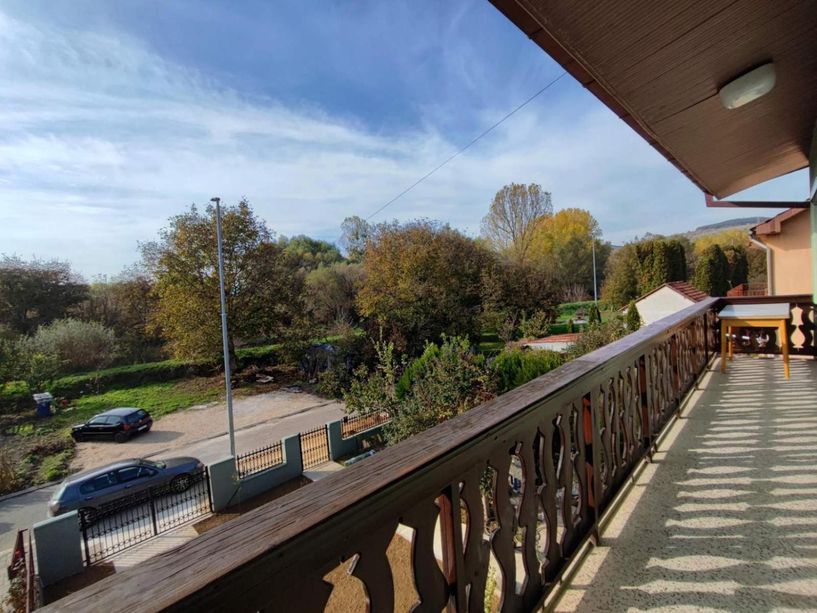 Apartmani Varos & Restaurant