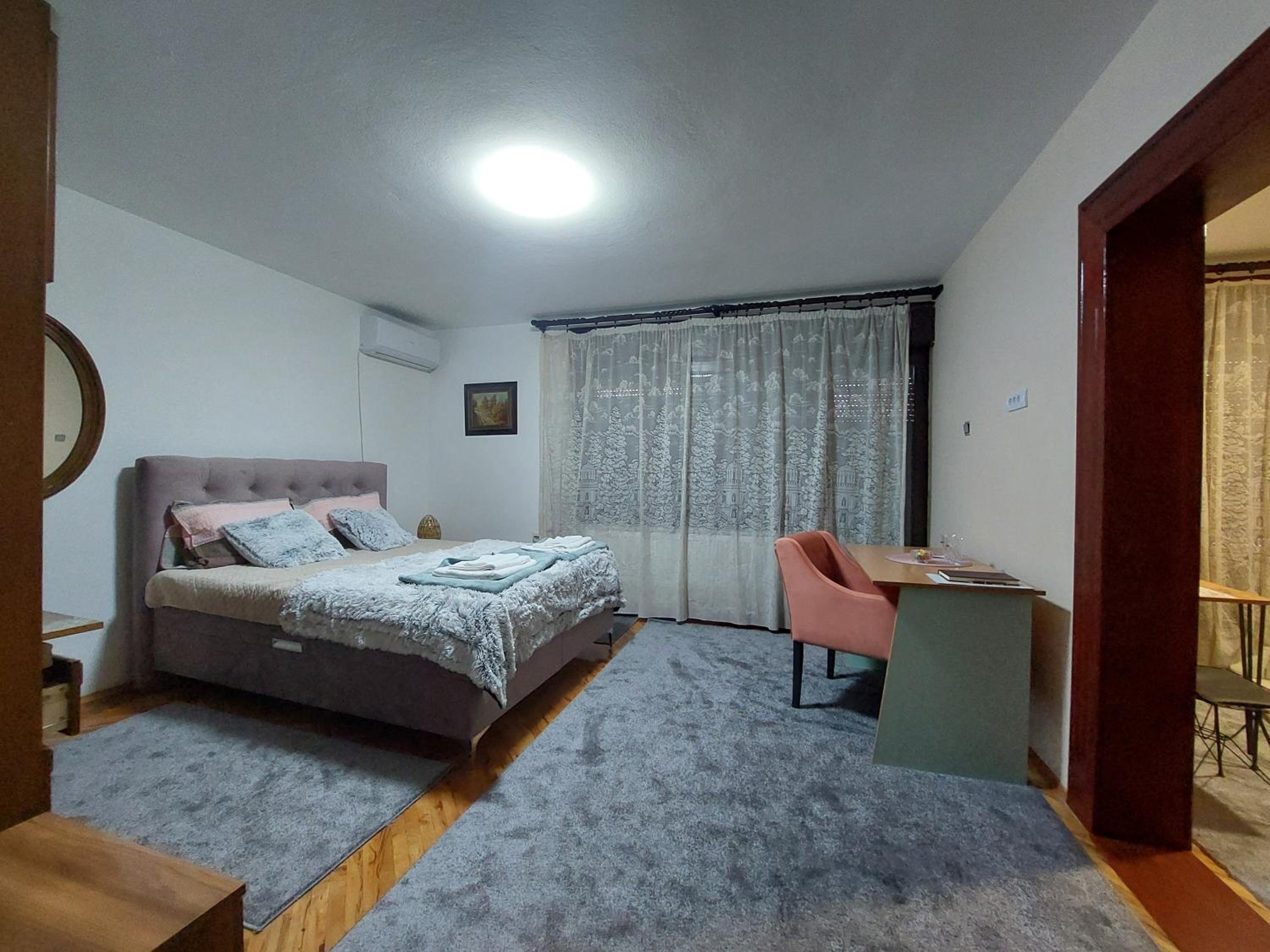 Apartmani Varos & Restaurant