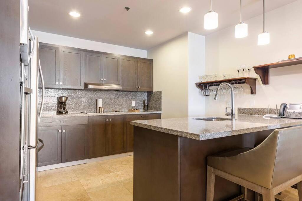 3 Bedroom Condo in Croc's Casino Resort