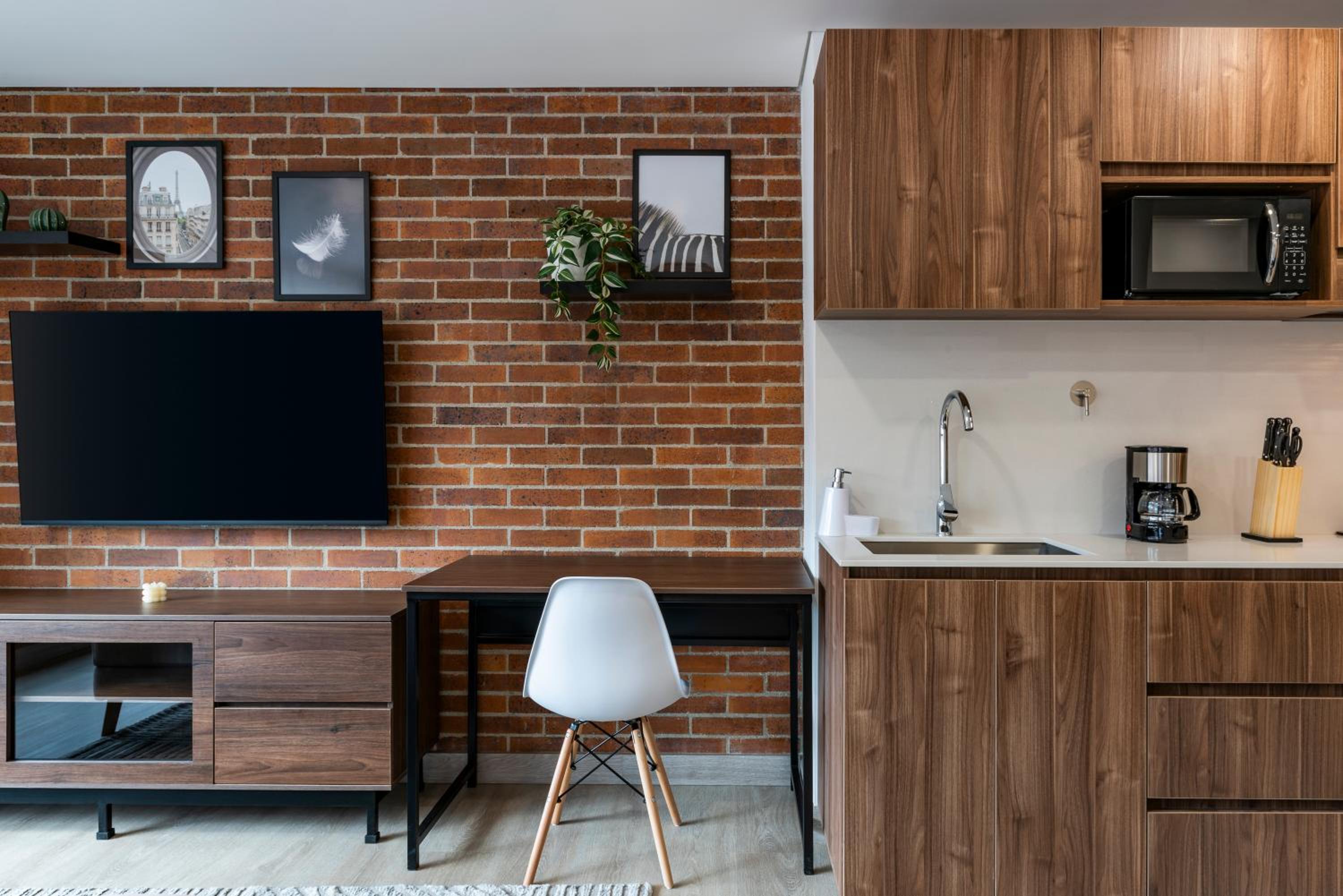 Kyux Studios by Jalo - Laureles