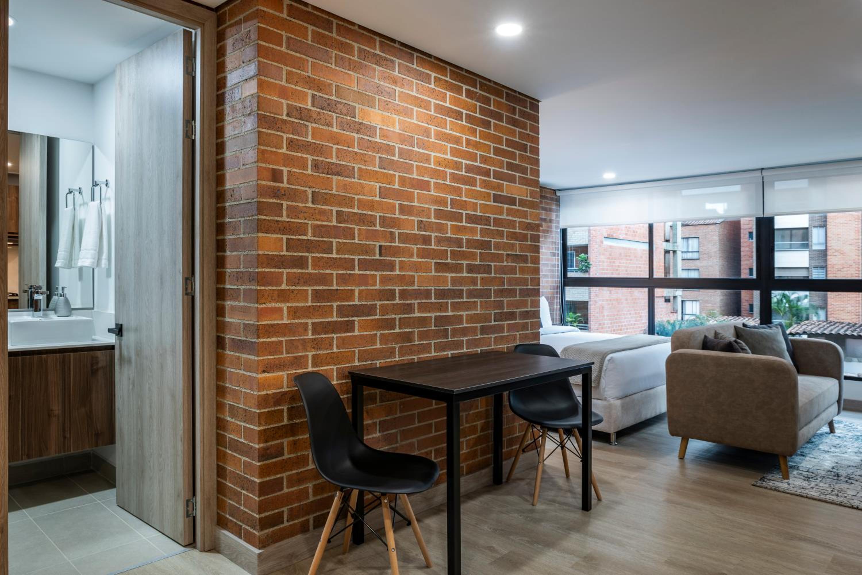 Kyux Studios by Jalo - Laureles