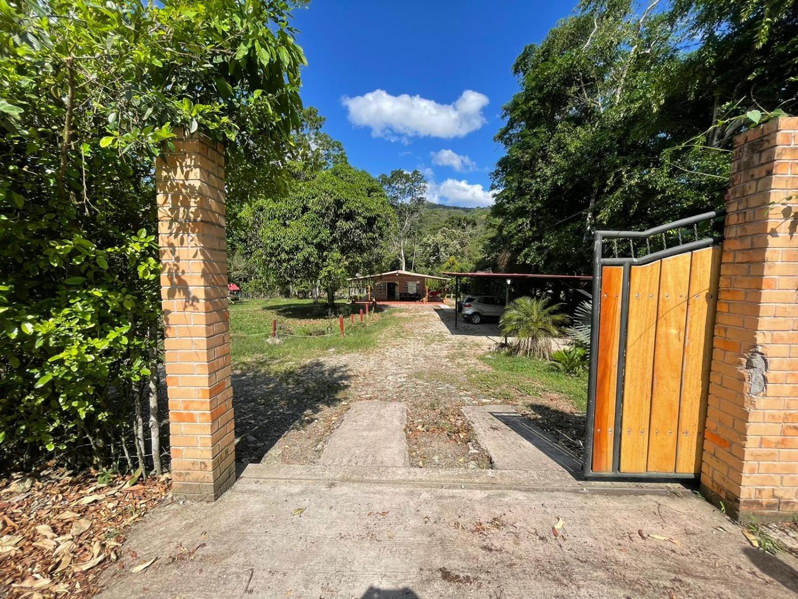 Cabaña pisku en El paso de los micos