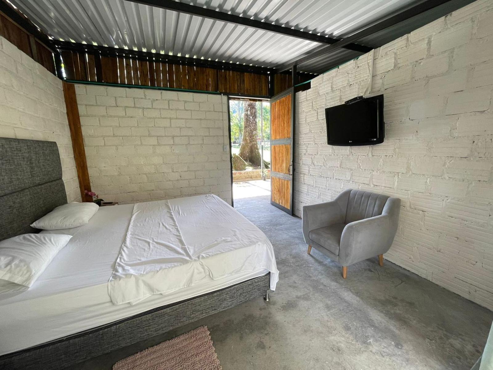 Cabaña pisku en El paso de los micos