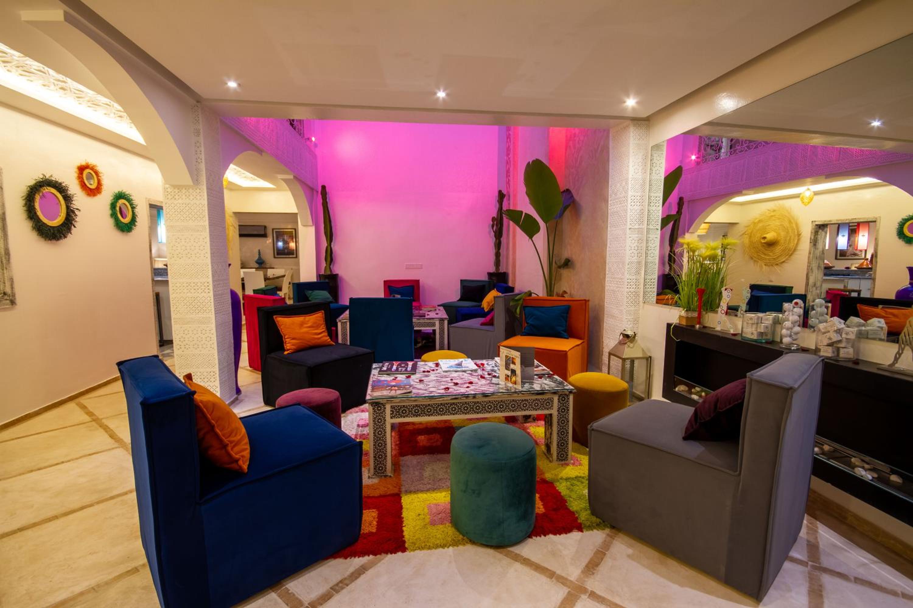 lounge