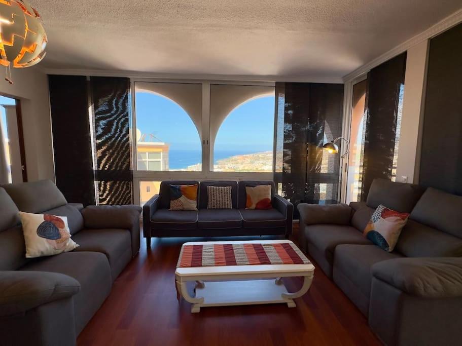 Villa Ocean View - San Eugenio view 2