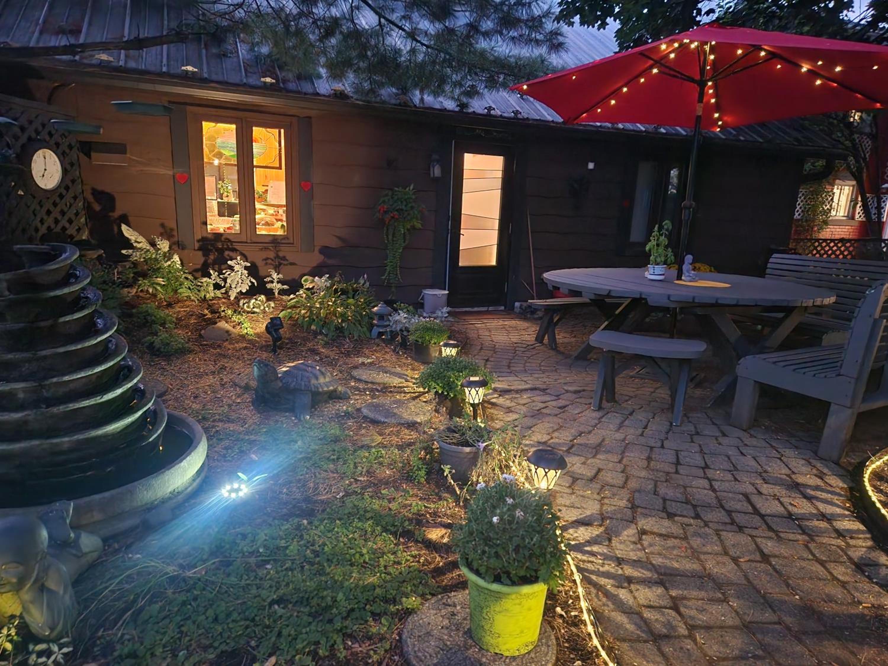 Guesthouse Refuge du Poète Montreal-Longueuil