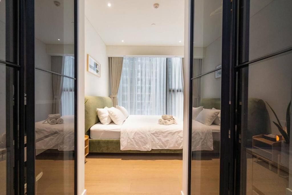 Opera 1BR The Metropole D2 River view