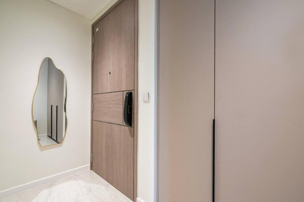 Opera 1BR The Metropole D2 River view