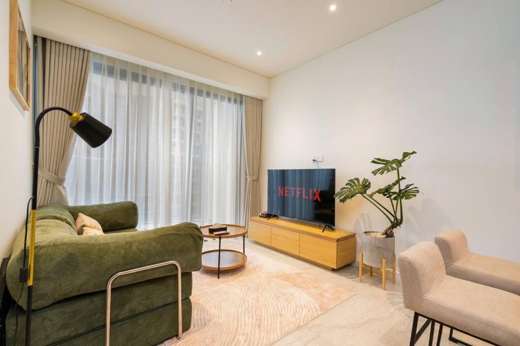 Opera 1BR The Metropole D2 River view