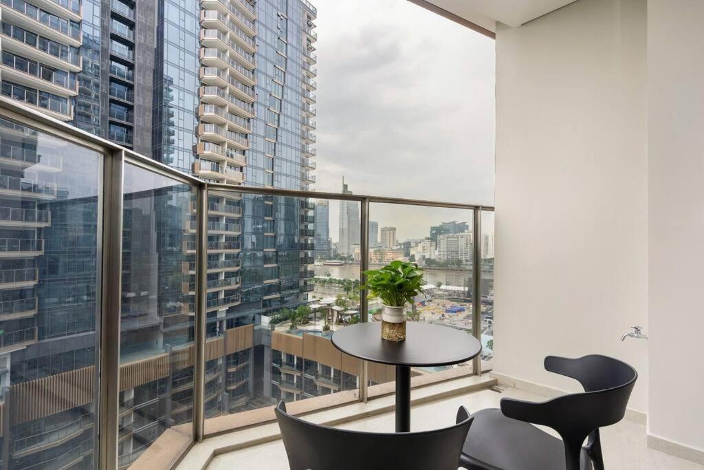 Opera 1BR The Metropole D2 River view
