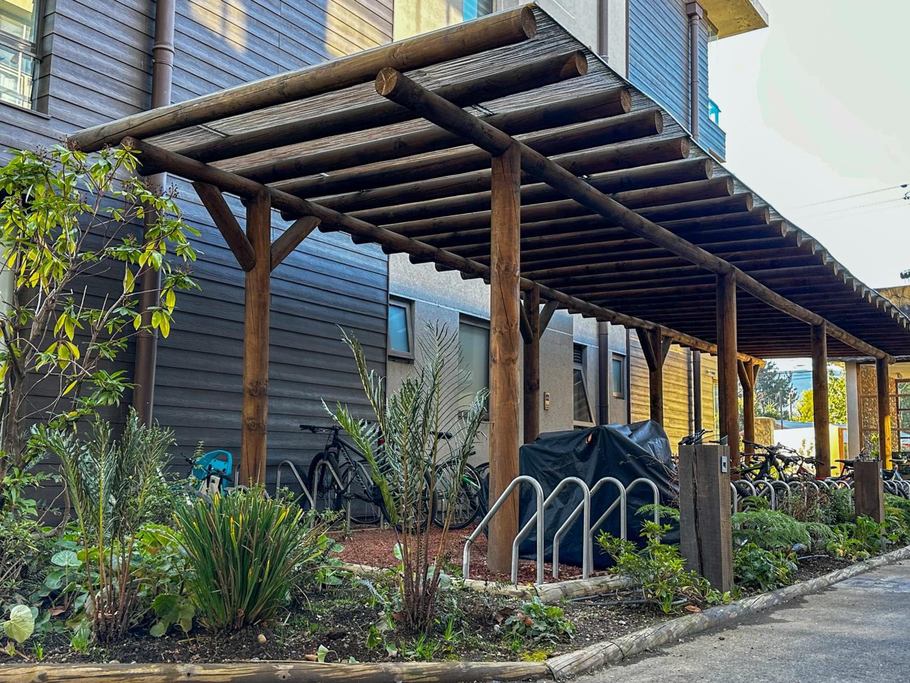 Moderno depto estudio, céntrico, piscina, estacionamiento