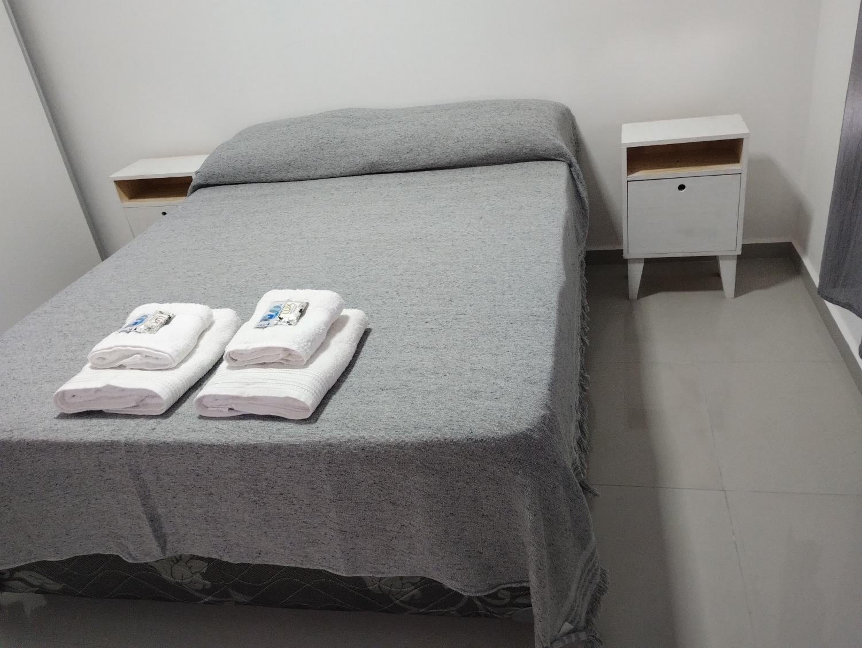 2A - Departamento Amplio - excelente vista Y UBICACION- sin wifi