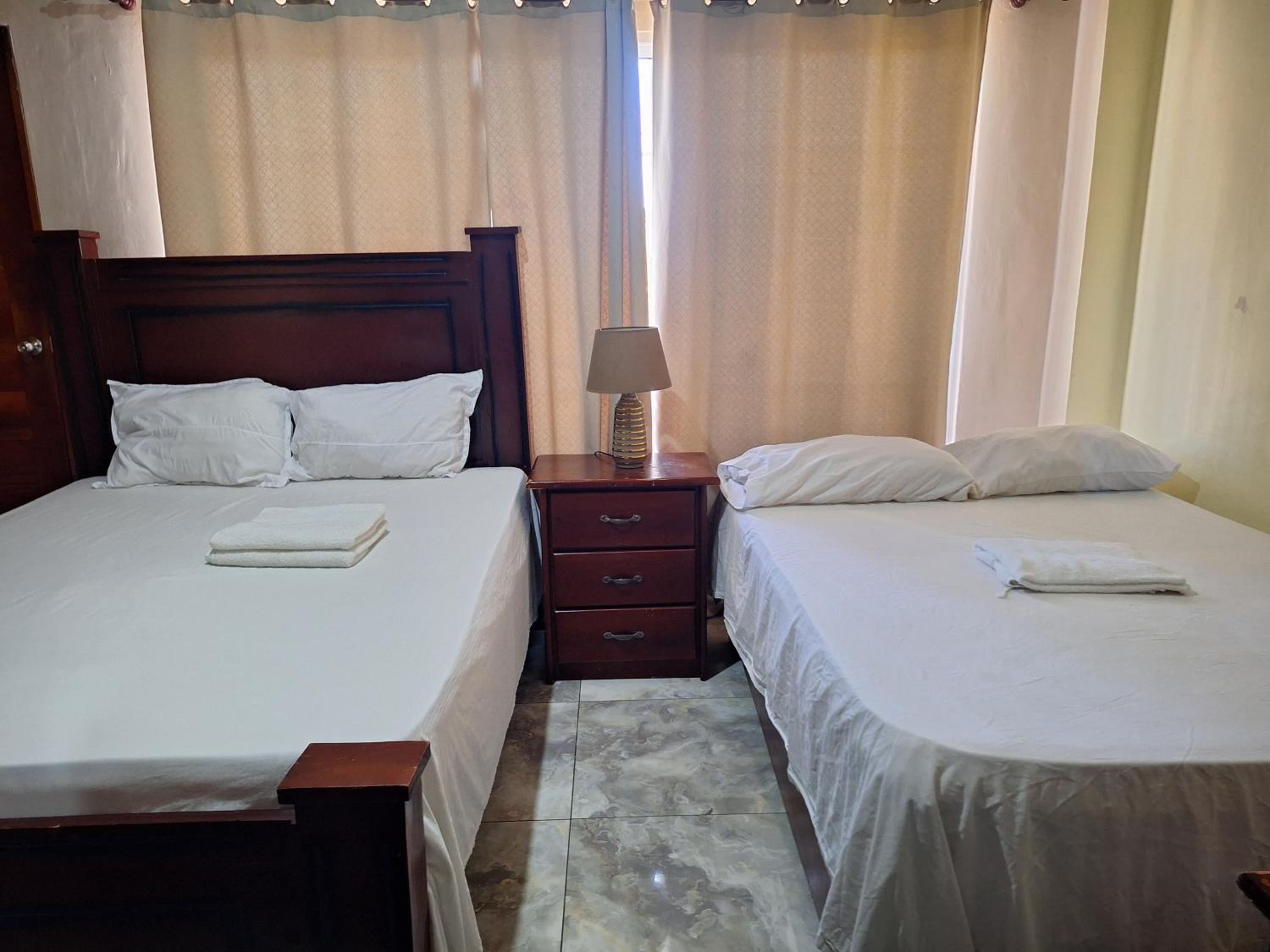 Hotel Enrique ll Zona Colonial