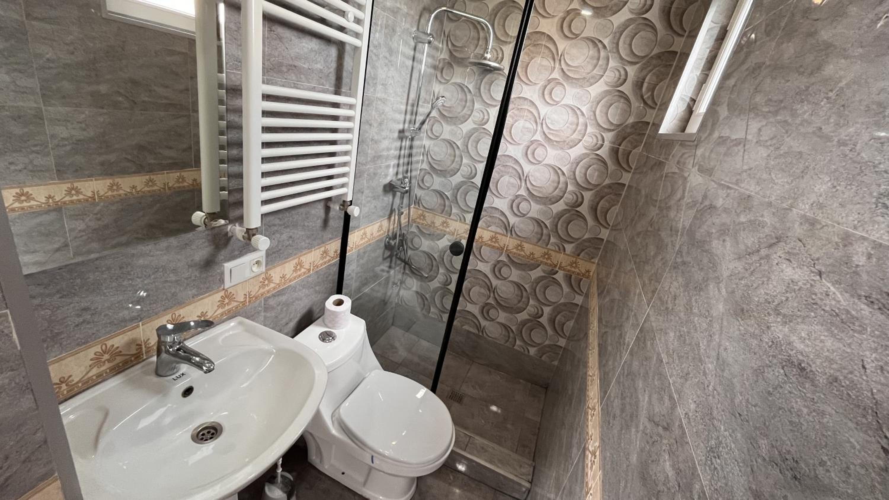 Isani Vip Apartments 12 3 view 2