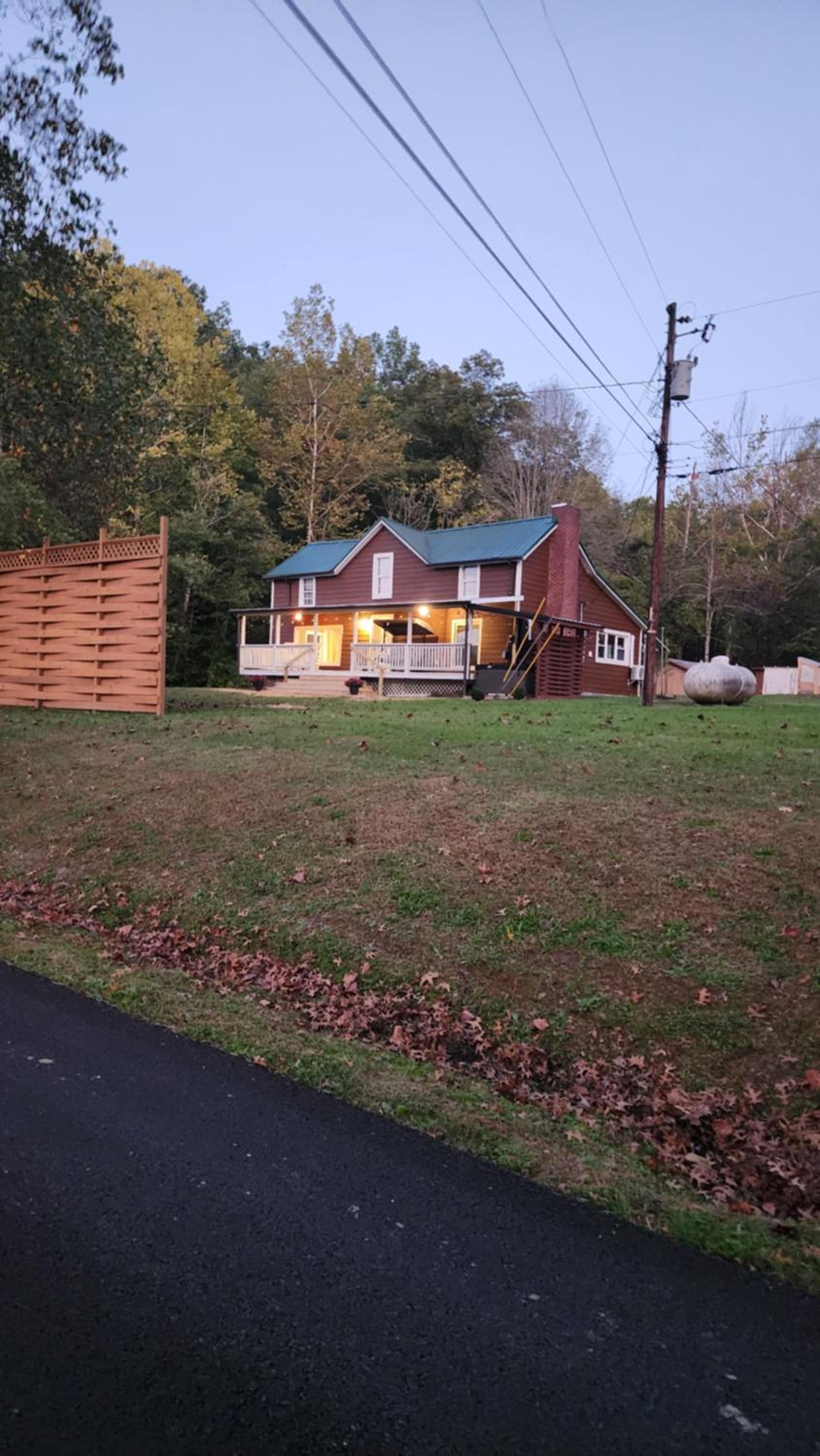 Red River Gorge Farmhouse 50 Acres view 3