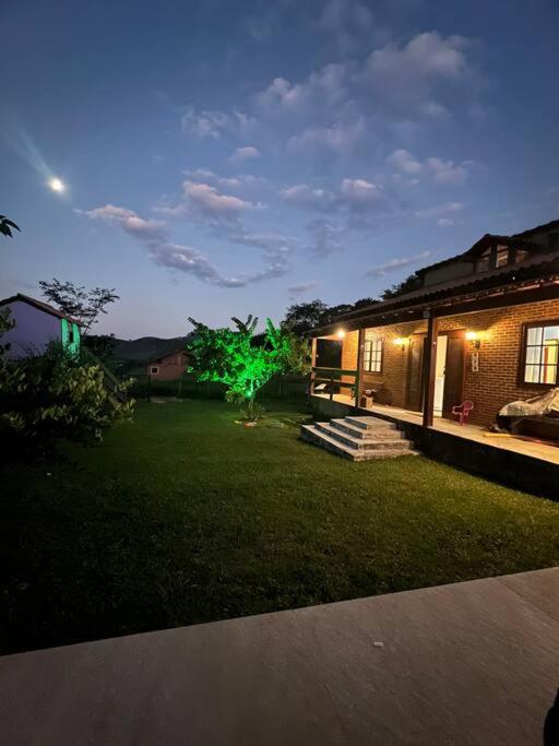 A Casa do Mato - Seu descanso com piscina na serra
