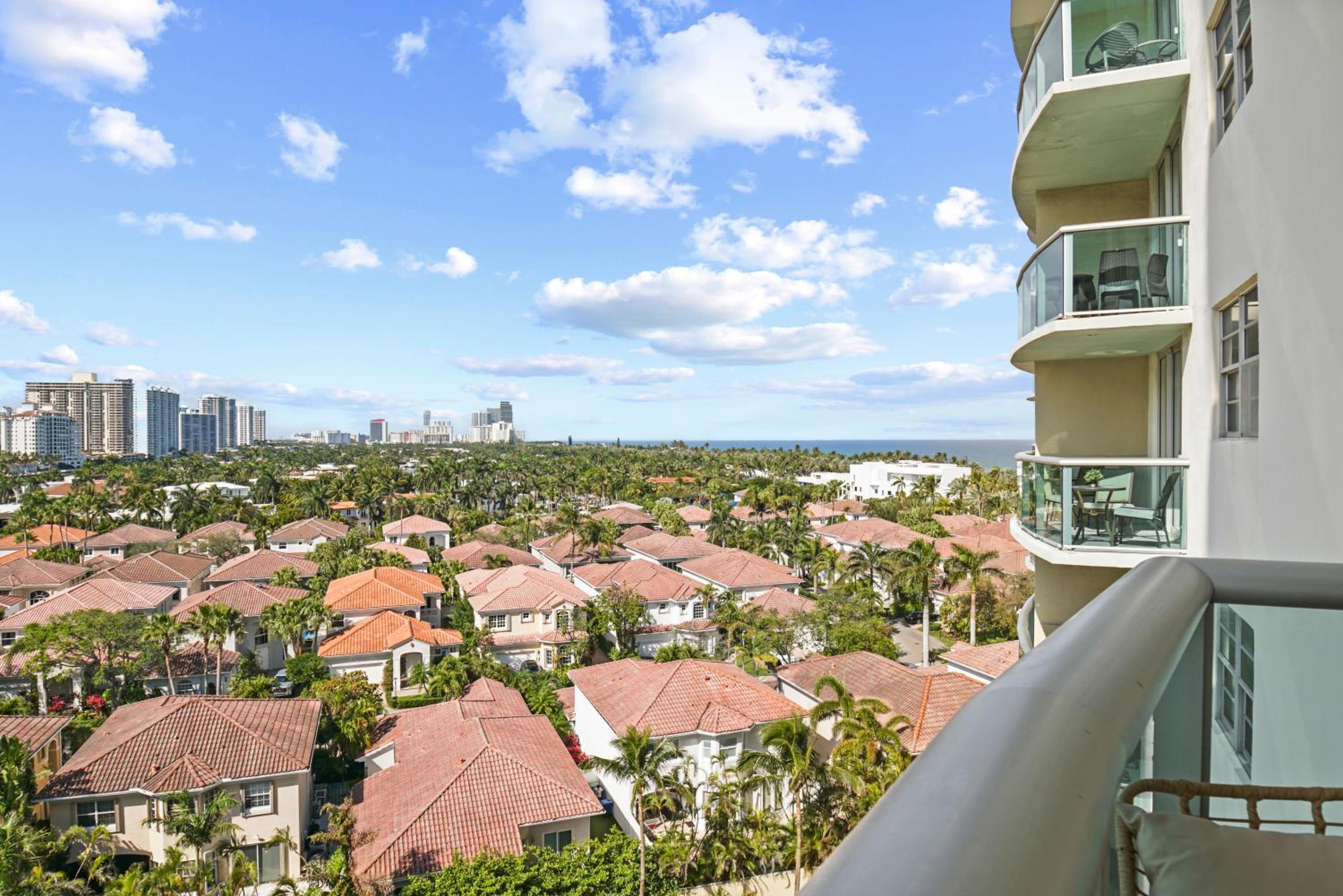 Hotel Stunning Water Views Condo with Pool and Tennis Court - Image 1