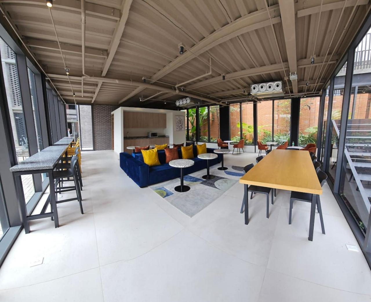 lounge