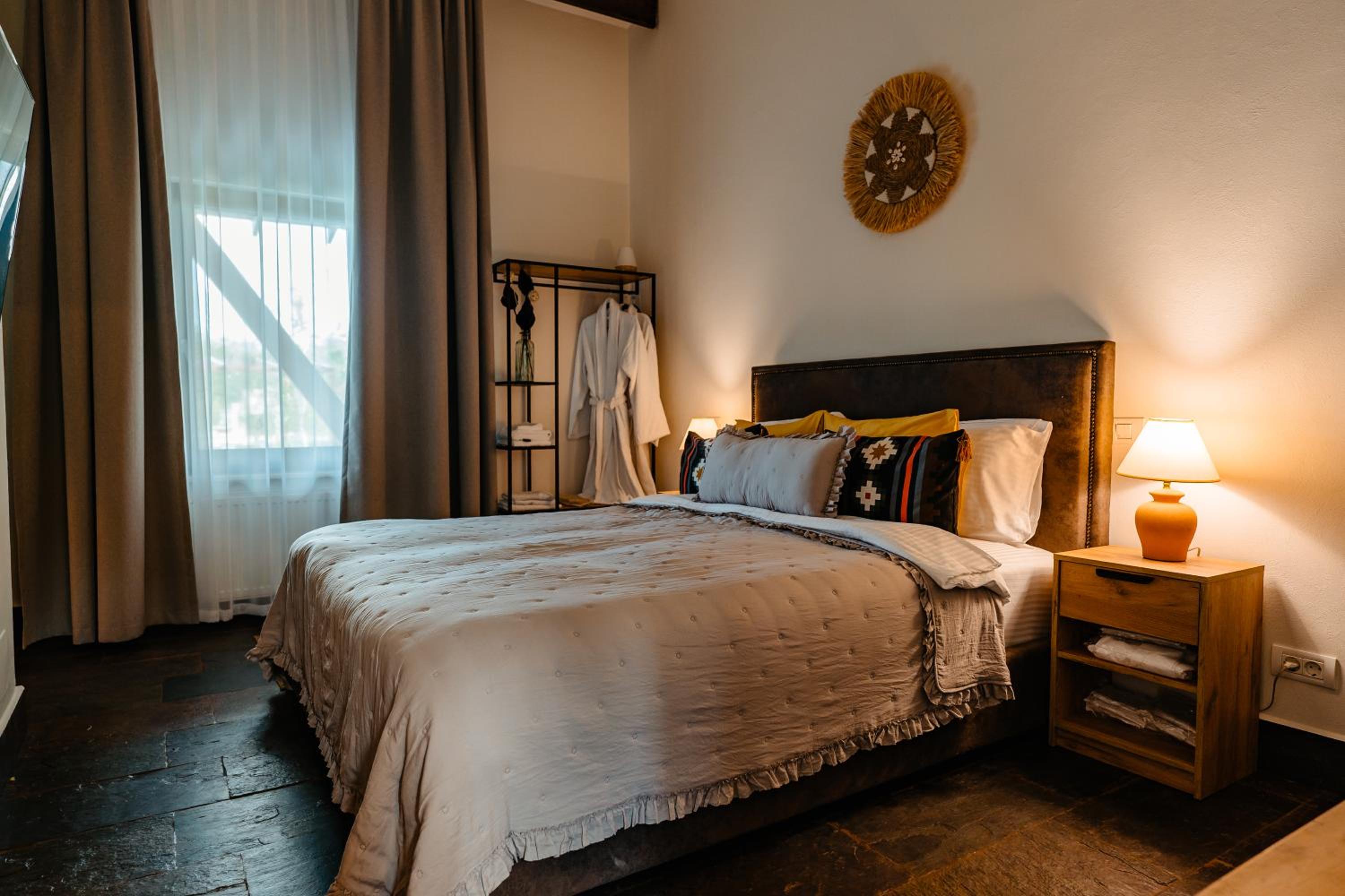 Photo 73