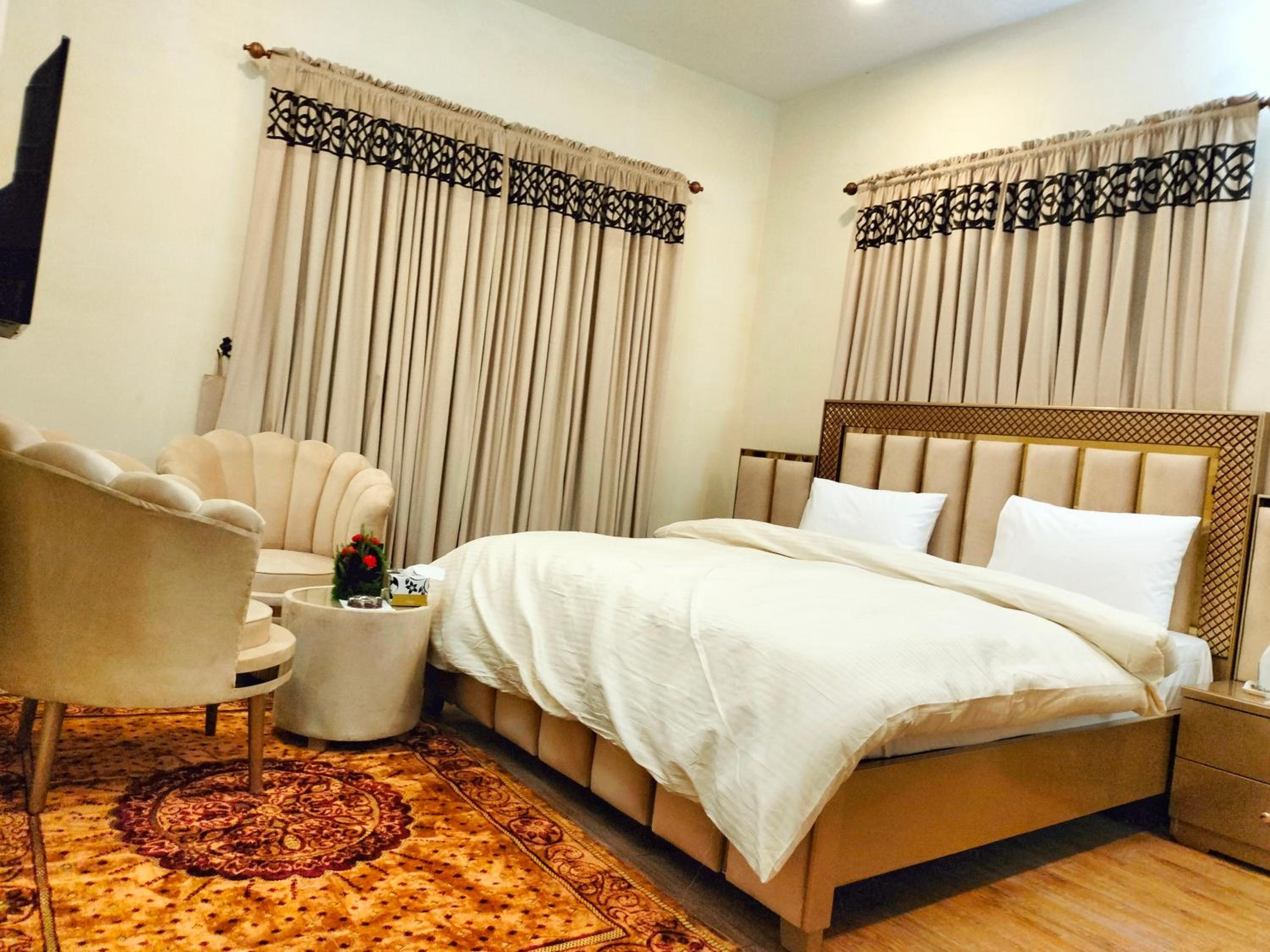 Smart lodge Islamabad view 4