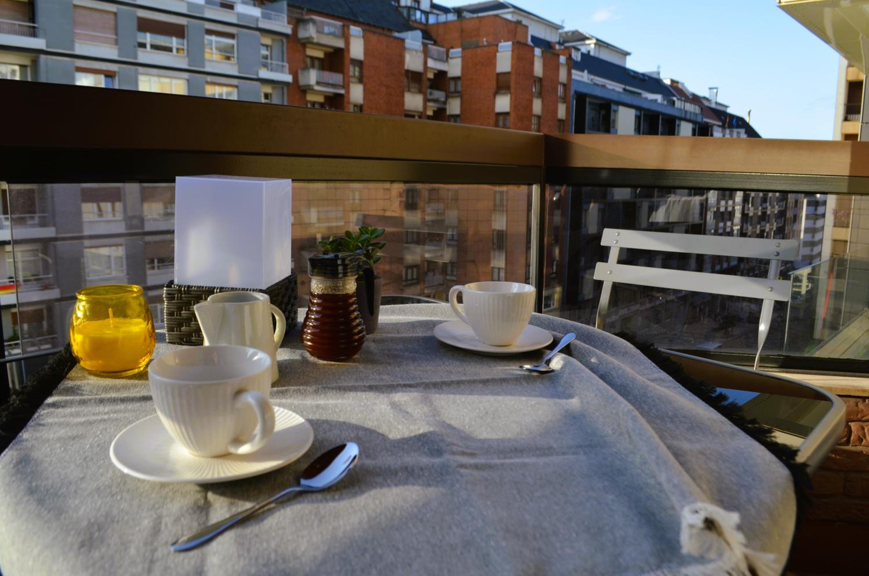 Explora Oviedo a Pie