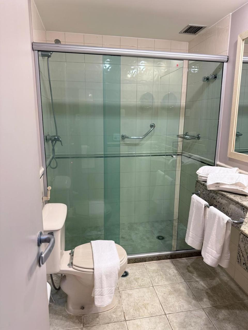 Flat VI - Quarto particular dentro do Hotel Wyndham Berrini