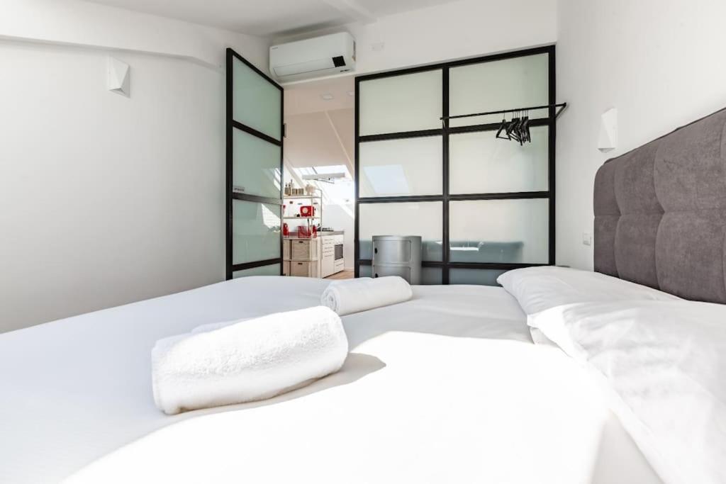 City Life Modern Design Apartment 10 mt da M Lilla