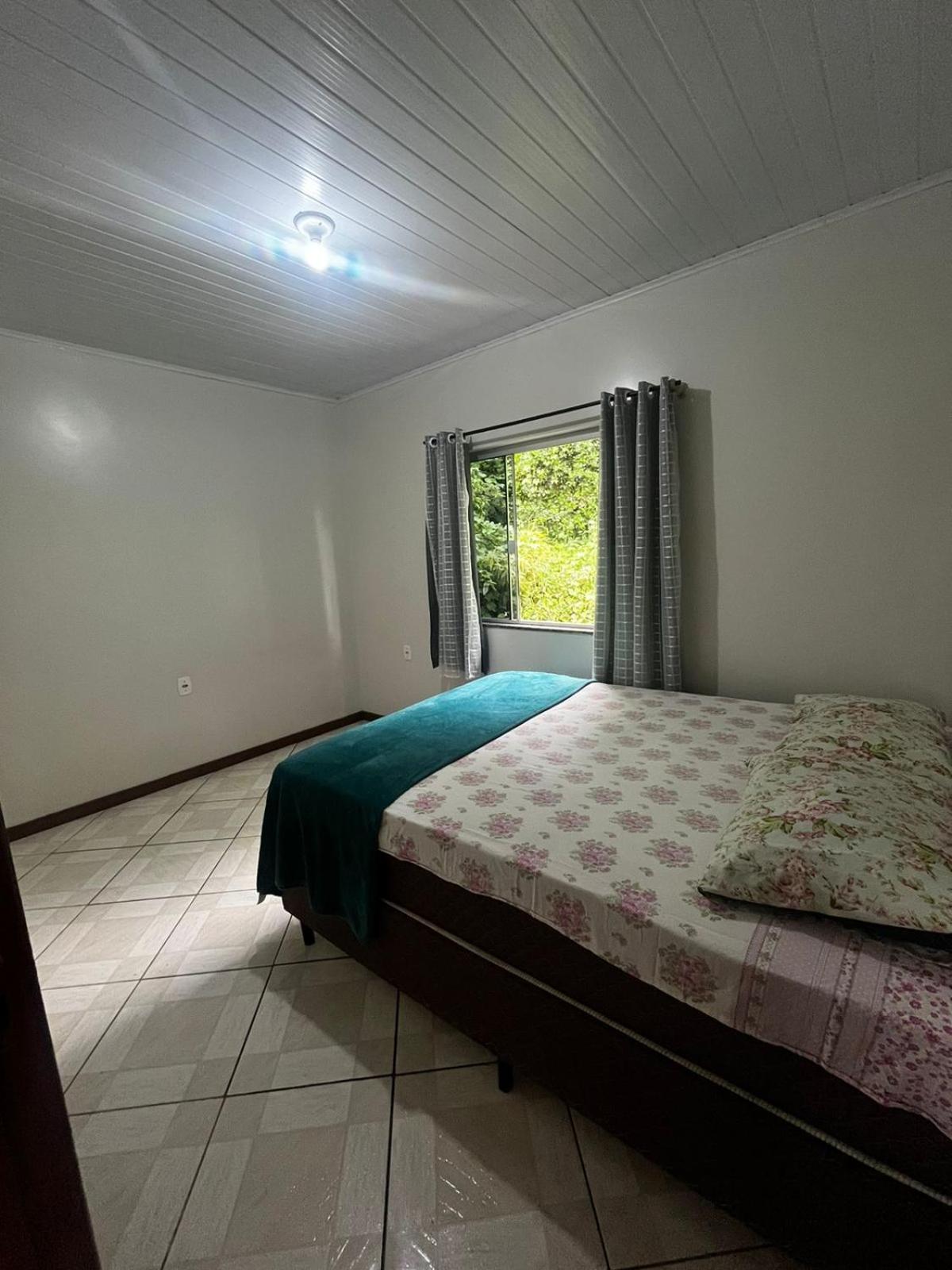 Casa dos Coqueiros Com Piscina, Banheira e Lareira - Próximo do Parque Termal