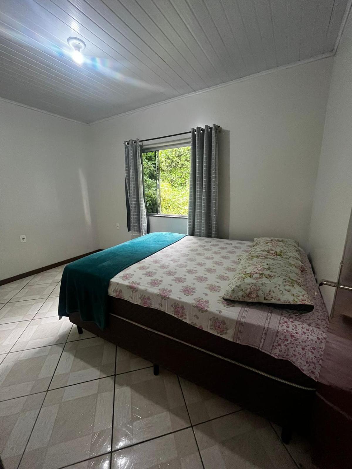 Casa dos Coqueiros Com Piscina, Banheira e Lareira - Próximo do Parque Termal