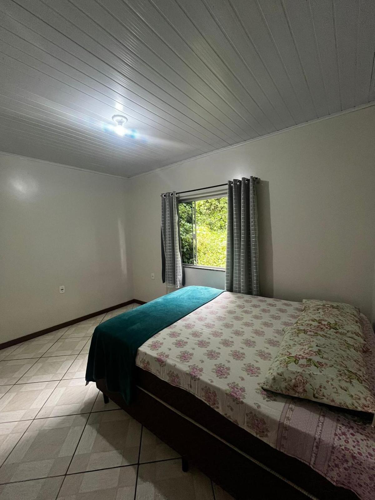 Casa dos Coqueiros Com Piscina, Banheira e Lareira - Próximo do Parque Termal