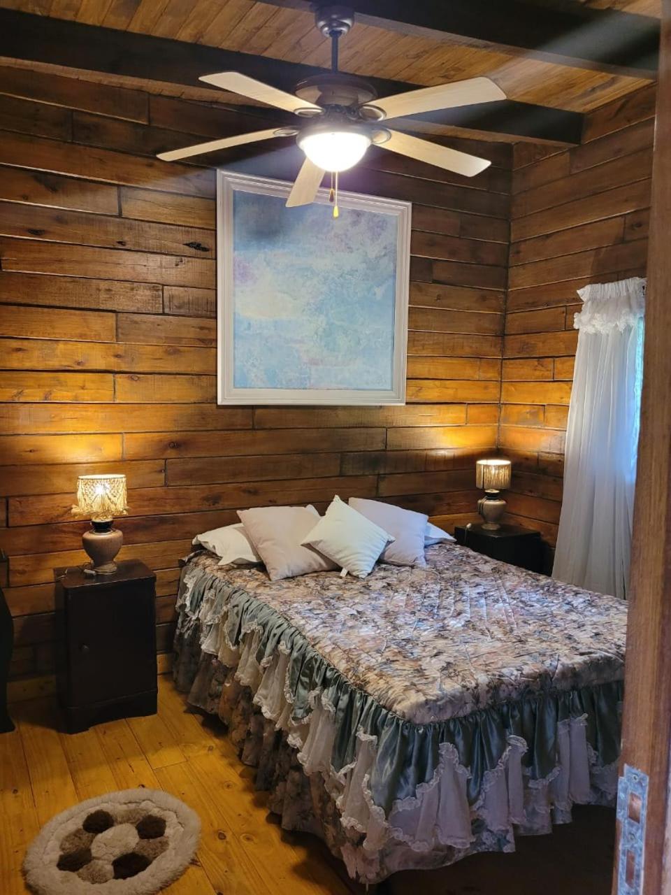 Cabaña Sigel en el rio, RUNA YAKU