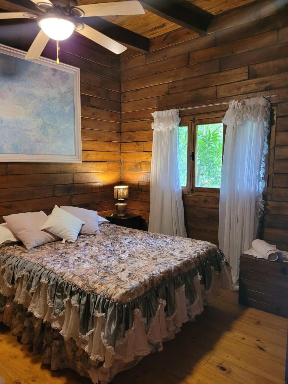 Cabaña Sigel en el rio, RUNA YAKU