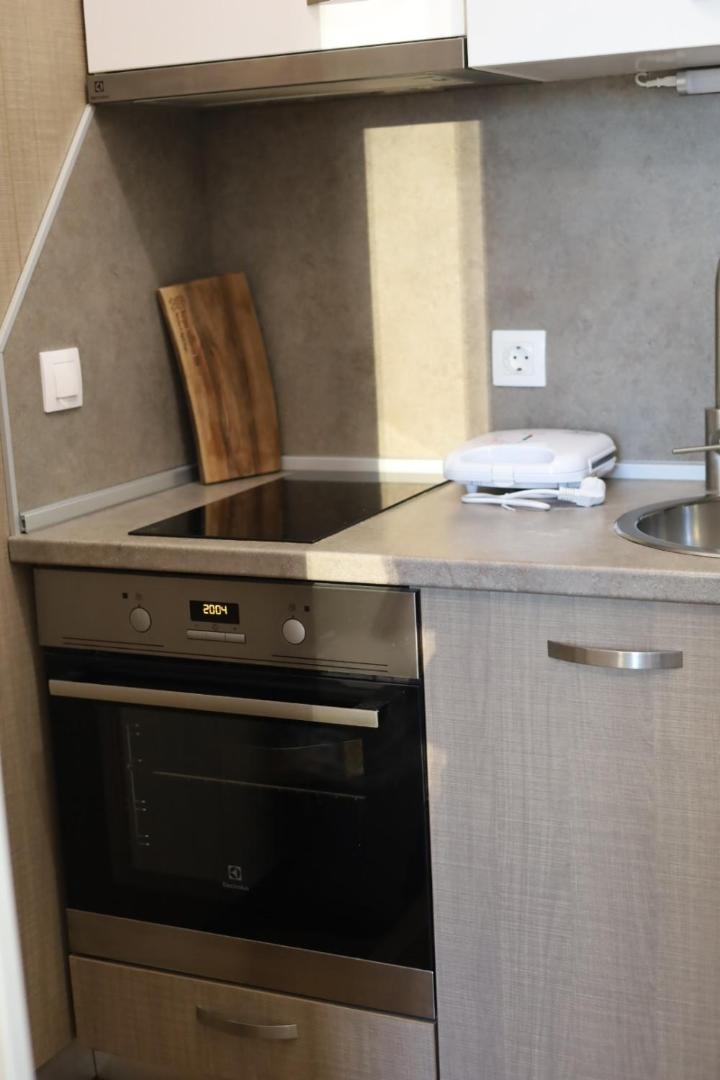 Burgas Residence 504 l Indoor Parking l Breakfast & SPA available
