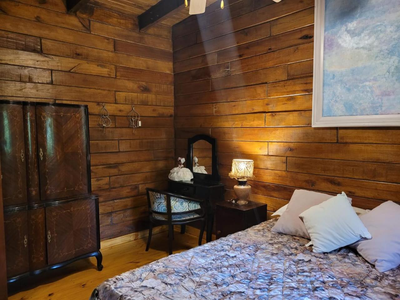 Cabaña Sigel en el rio, RUNA YAKU