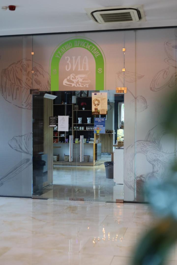 Burgas Residence 504 l Indoor Parking l Breakfast & SPA available